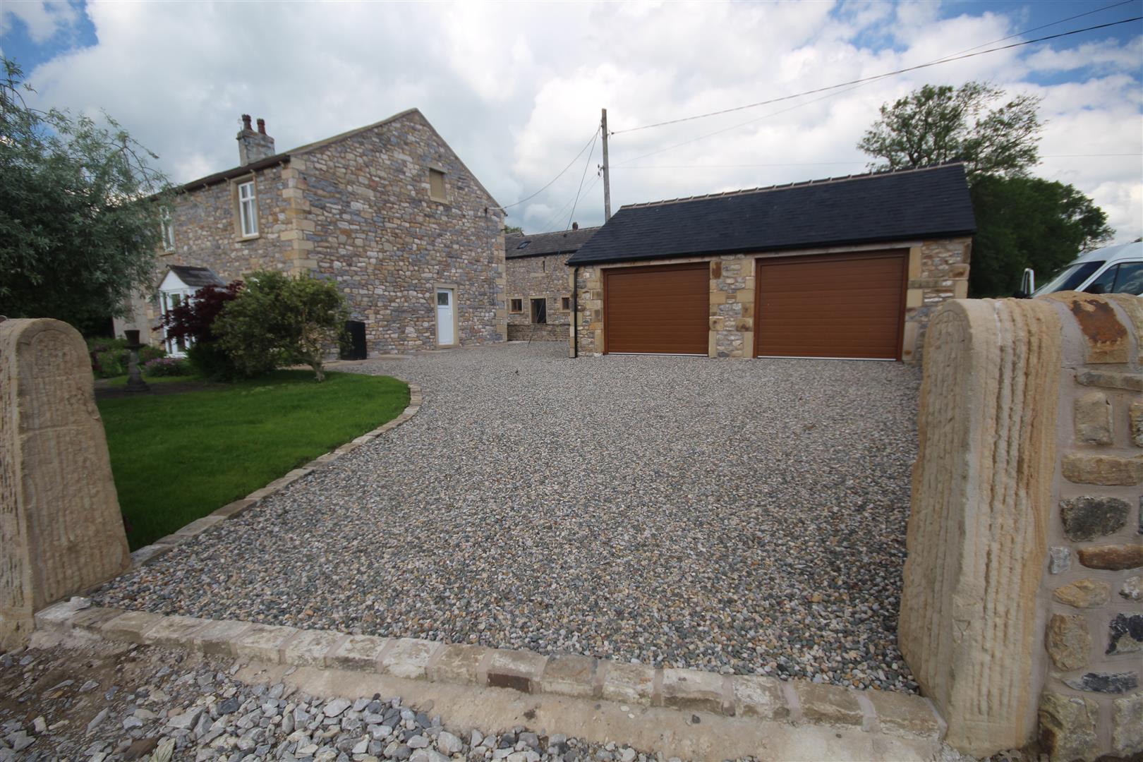 5 bedroom detached house To Let in Rimington - IMG_3040.jpg